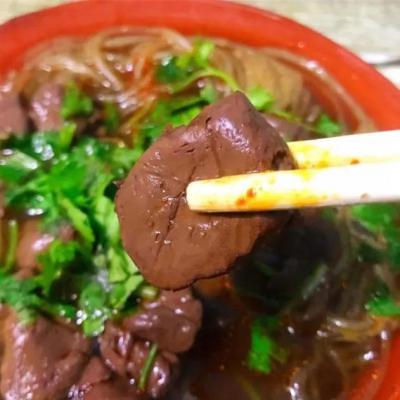 鸭血粉丝技术培训学校哪里好？汤料制作技巧